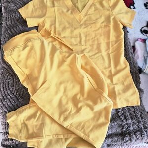 Mandala Scrub Set Yellow